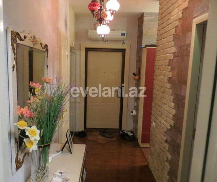 Satılır, yeni tikili, 2 otaqlı, 48 m², İnşaatçılar m.