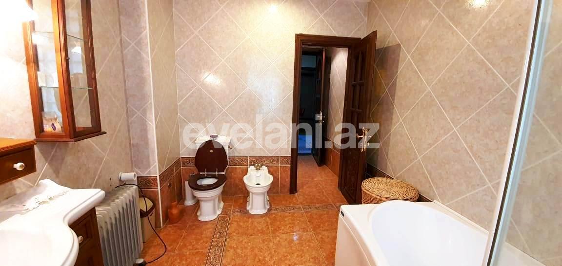 Sale, old building, 5 room, 147 m², Elmlar Akademiyası m.