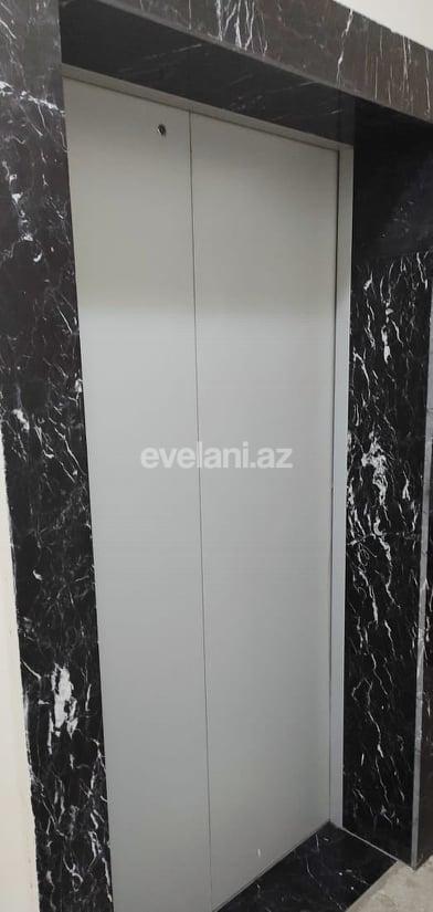 Sale, new building, 2 room, 68 m², Inshaatchilar m.