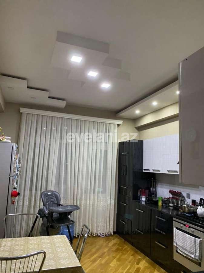 Satılır, yeni tikili, 2 otaqlı, 120 m², İnşaatçılar m.