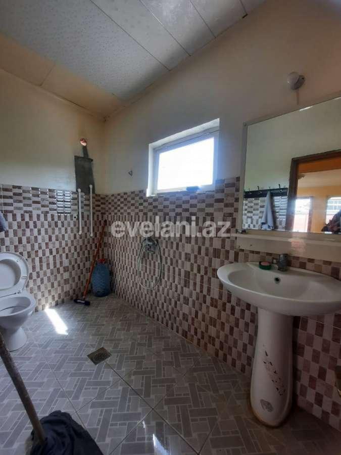 Satılır, həyət evi / bağ, 9 otaqlı, 230 m², 3-cü mikrorayon q.