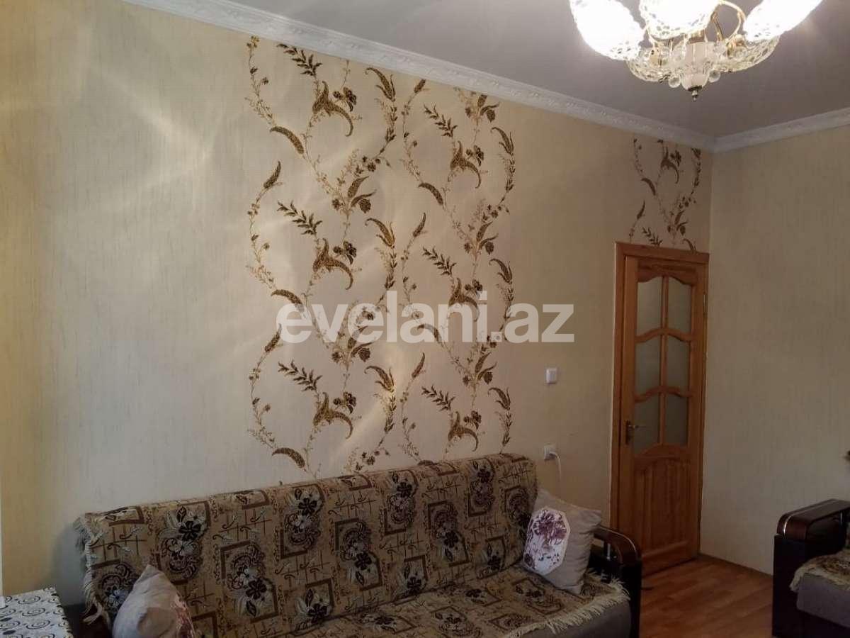 Sale, old building, 3 room, 80 m², Inshaatchilar m.