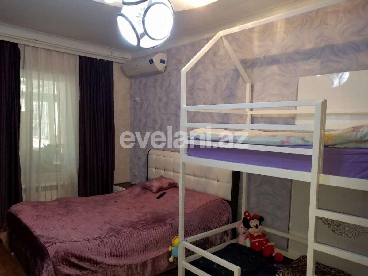 Sale, old building, 3 room, 80 m², Inshaatchilar m.