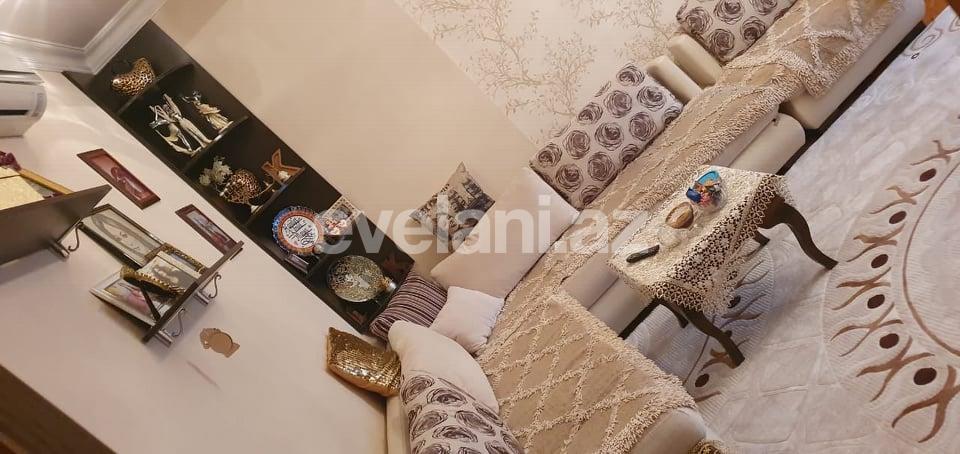 Satılır, yeni tikili, 2 otaqlı, 50 m², İnşaatçılar m.