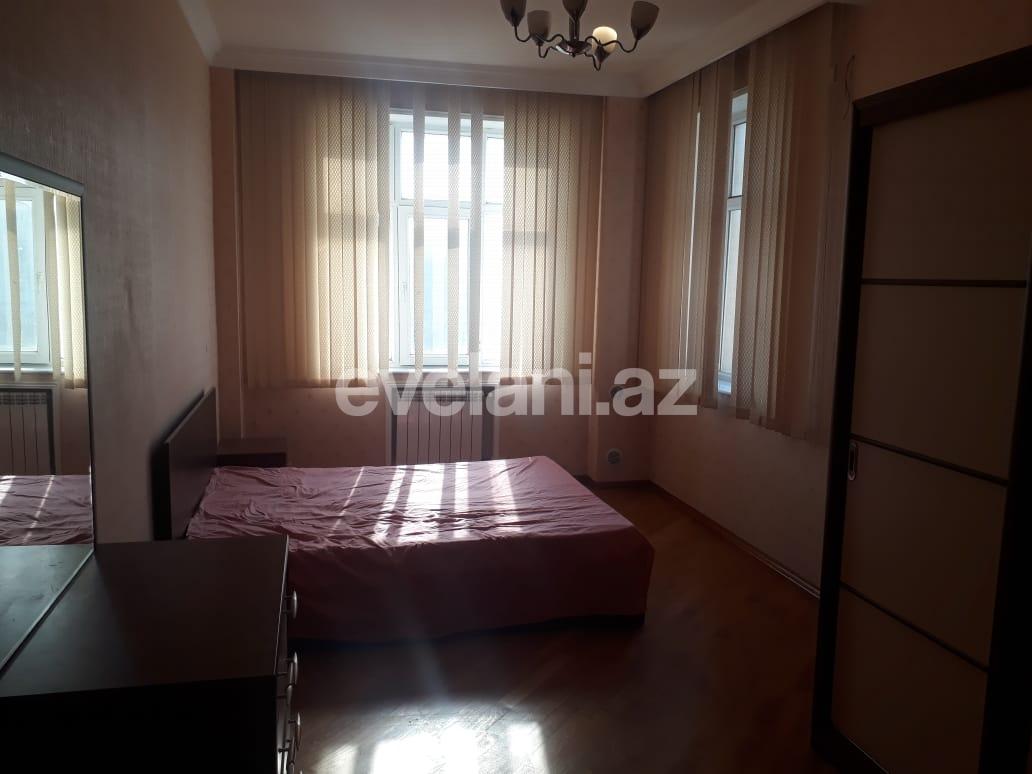 Satılır, yeni tikili, 2 otaqlı, 100 m², İnşaatçılar m.