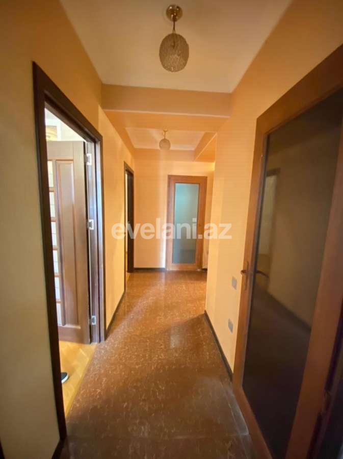 Satılır, yeni tikili, 2 otaqlı, 66 m², İnşaatçılar m.