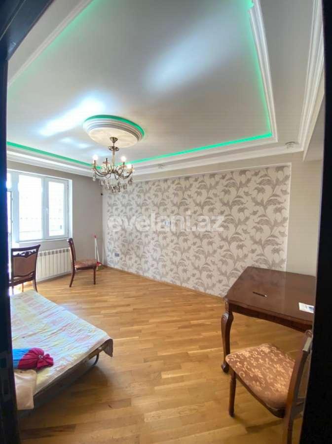 Satılır, yeni tikili, 2 otaqlı, 66 m², İnşaatçılar m.