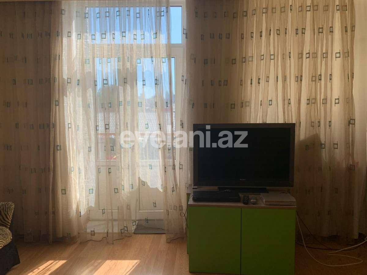 Satılır, köhnə tikili, 3 otaqlı, 75 m², 28 may m.