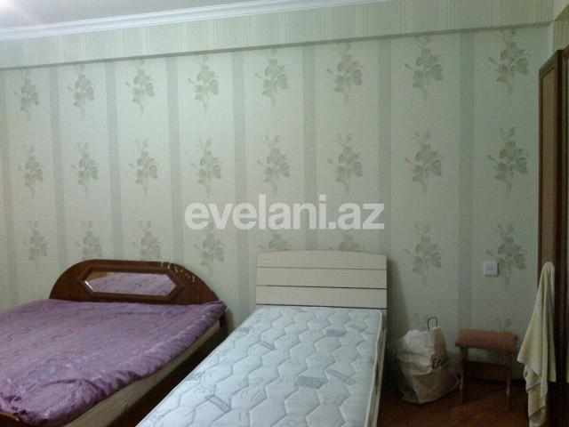 Satılır, yeni tikili, 4 otaqlı, 132 m², İnşaatçılar m.