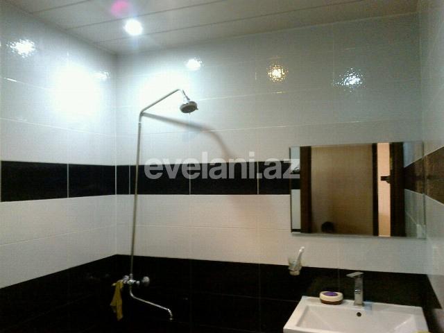 Satılır, yeni tikili, 4 otaqlı, 132 m², İnşaatçılar m.