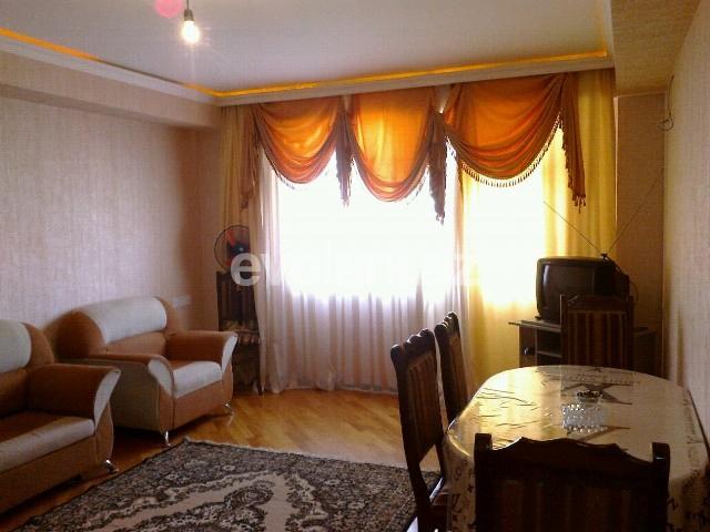 Satılır, yeni tikili, 4 otaqlı, 132 m², İnşaatçılar m.