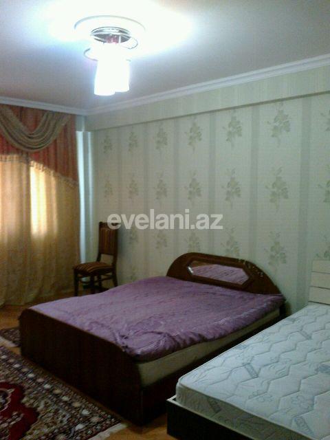 Satılır, yeni tikili, 4 otaqlı, 132 m², İnşaatçılar m.