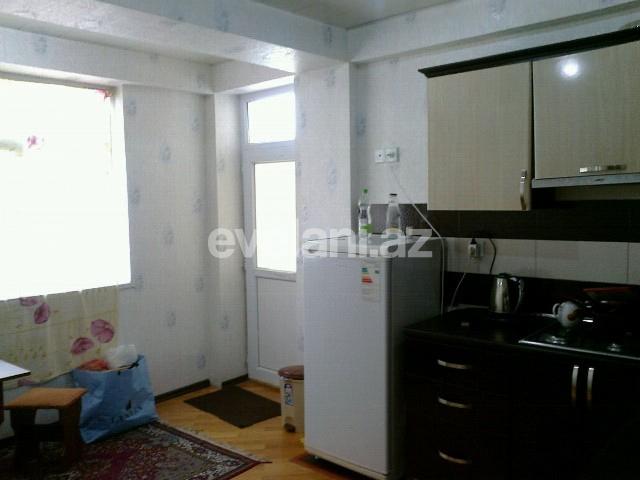 Satılır, yeni tikili, 4 otaqlı, 132 m², İnşaatçılar m.