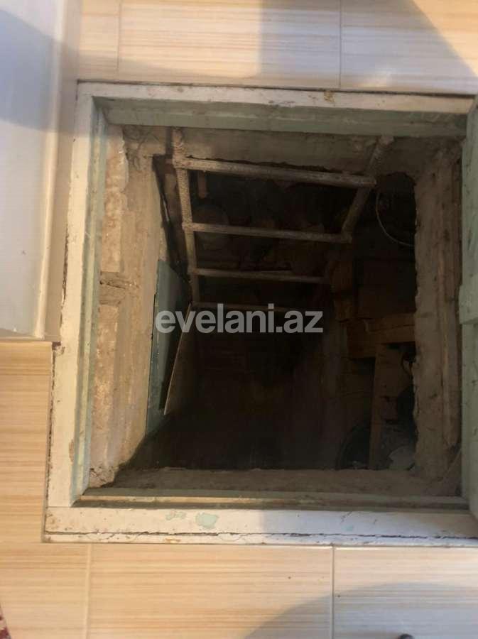 Sale, old building, 3 room, 75 m², Elmlar Akademiyası m.