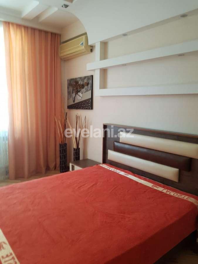 Kirayə verilir, yeni tikili, 3 otaqlı, 125 m², İnşaatçılar m.