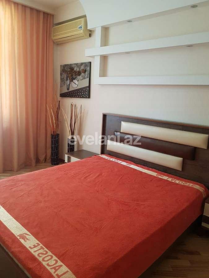 Kirayə verilir, yeni tikili, 3 otaqlı, 125 m², İnşaatçılar m.