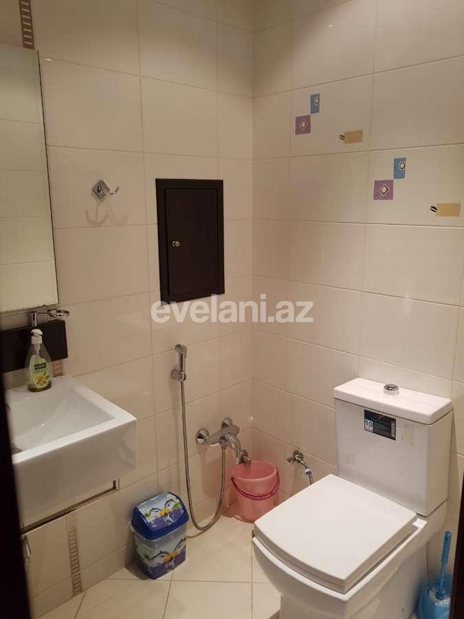 Kirayə verilir, yeni tikili, 3 otaqlı, 125 m², İnşaatçılar m.