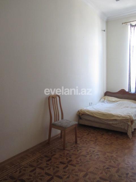 Satılır, köhnə tikili, 3 otaqlı, 130 m², İçəri Şəhər m.