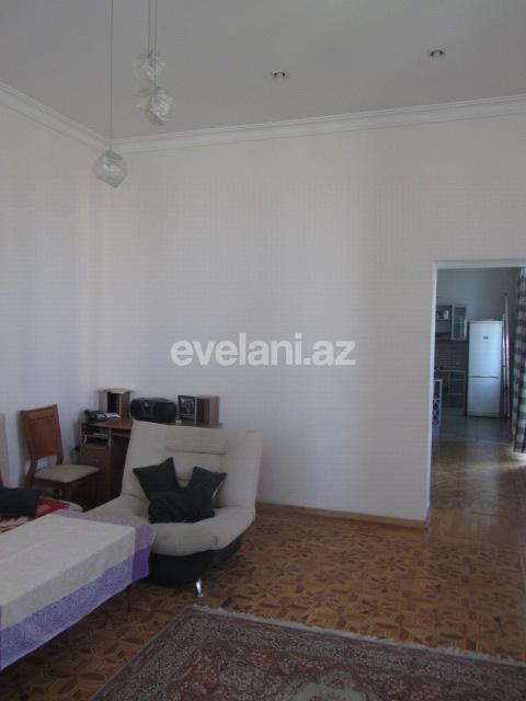 Satılır, köhnə tikili, 3 otaqlı, 130 m², İçəri Şəhər m.