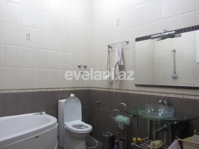 Satılır, köhnə tikili, 3 otaqlı, 130 m², İçəri Şəhər m.