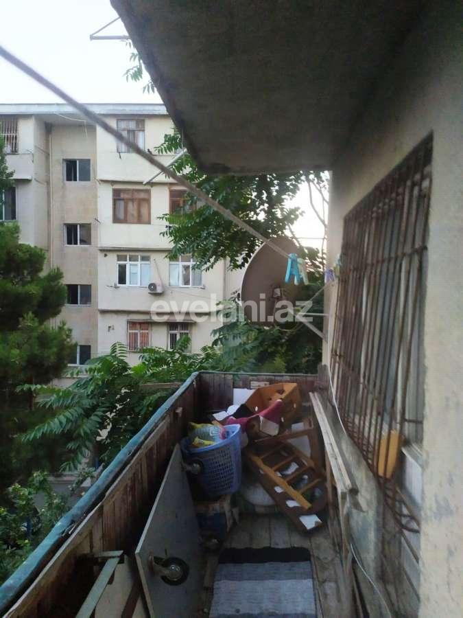 Satılır, köhnə tikili, 3 otaqlı, 80 m², Xalqlar Dostluğu m.