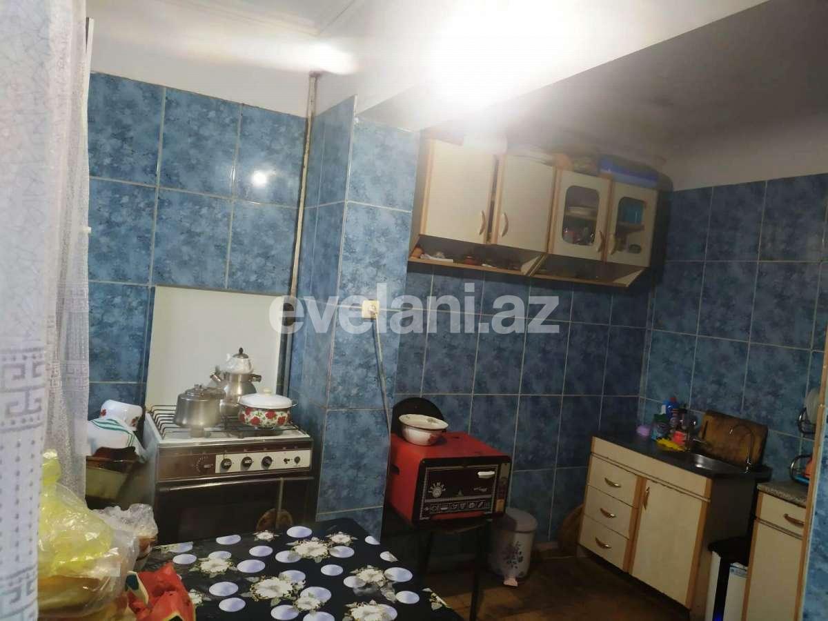 Satılır, köhnə tikili, 3 otaqlı, 80 m², Xalqlar Dostluğu m.