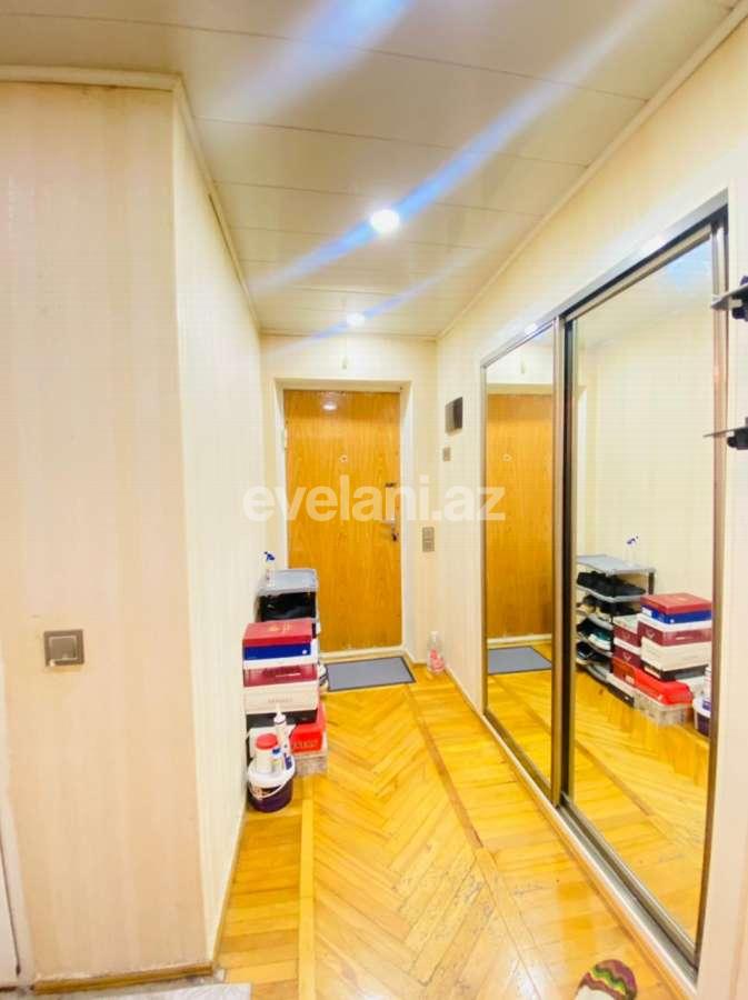 Satılır, köhnə tikili, 2 otaqlı, 45 m², İnşaatçılar m.