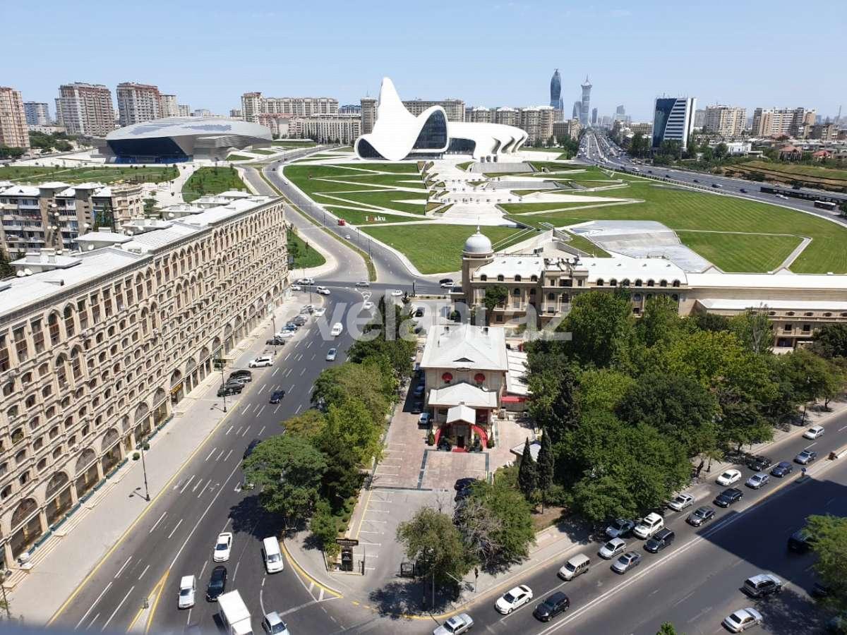 Satılır, yeni tikili, 4 otaqlı, 200 m², Gənclik m.