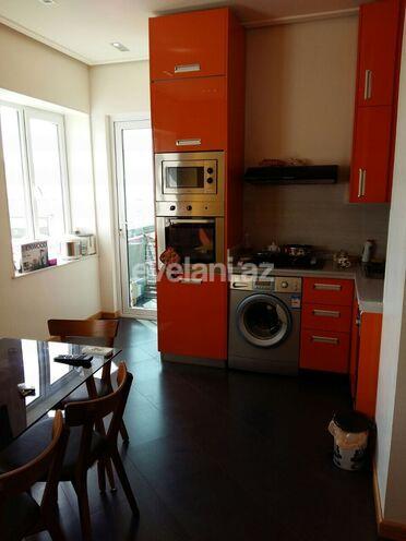 Satılır, yeni tikili, 4 otaqlı, 200 m², Gənclik m.