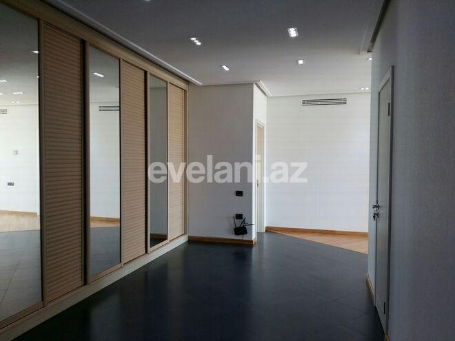 Satılır, yeni tikili, 4 otaqlı, 200 m², Gənclik m.