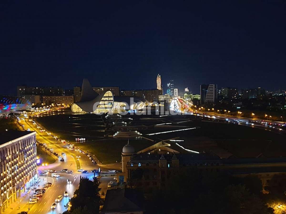 Satılır, yeni tikili, 4 otaqlı, 200 m², Gənclik m.