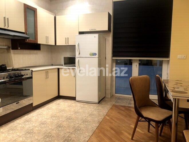 Продаётся, новостройка, 3-комнаты, 140 m², Гянджлик m.