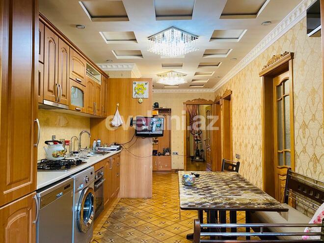 Satılır, köhnə tikili, 4 otaqlı, 100 m², Həzi Aslanov m.