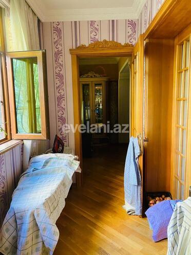 Satılır, köhnə tikili, 4 otaqlı, 100 m², Həzi Aslanov m.