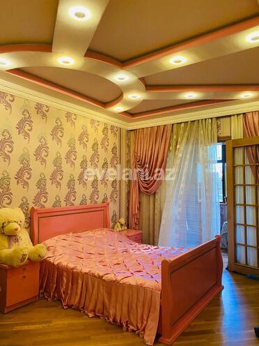 Satılır, köhnə tikili, 4 otaqlı, 100 m², Həzi Aslanov m.