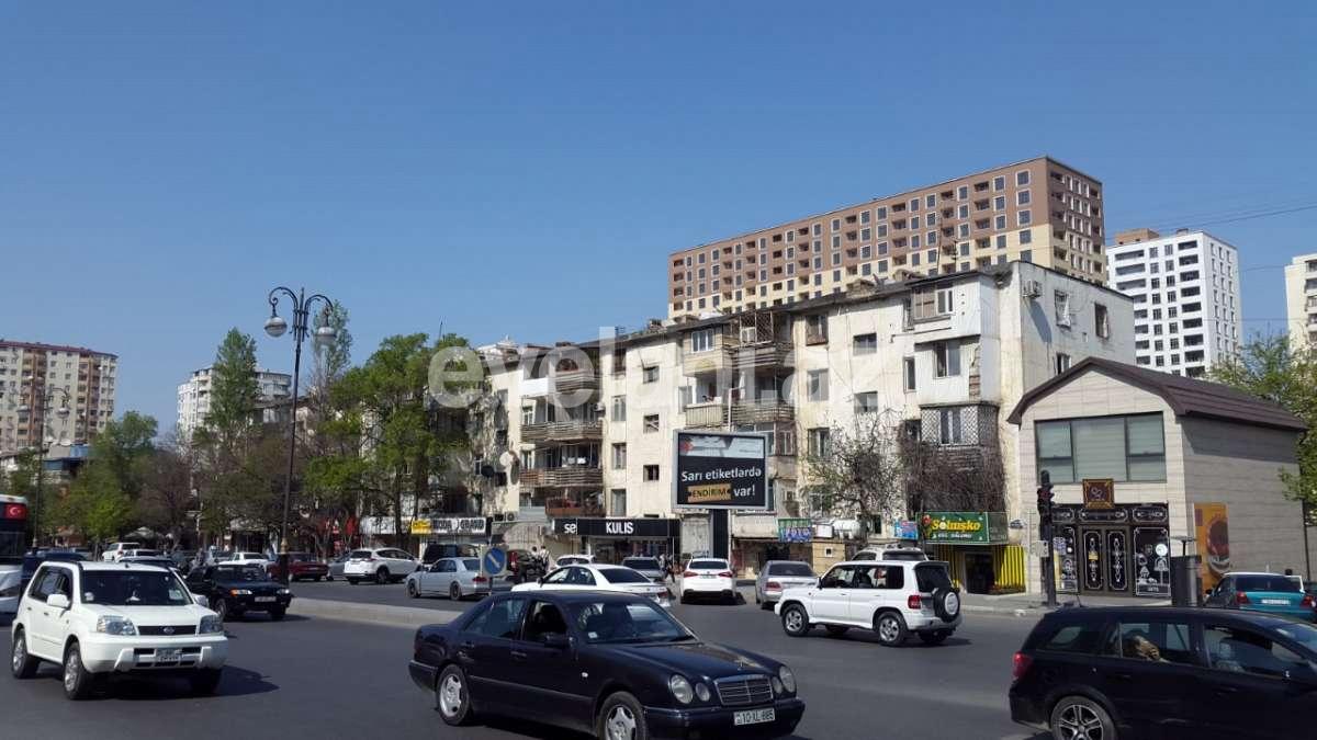 Kirayə verilir, köhnə tikili, 1 otaqlı, 40 m², İnşaatçılar m.