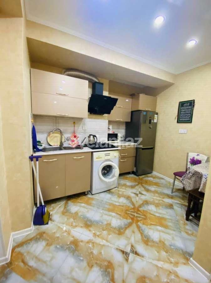 Satılır, yeni tikili, 3 otaqlı, 78 m², İnşaatçılar m.