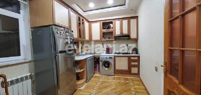 Satılır, yeni tikili, 2 otaqlı, 66 m², İnşaatçılar m.