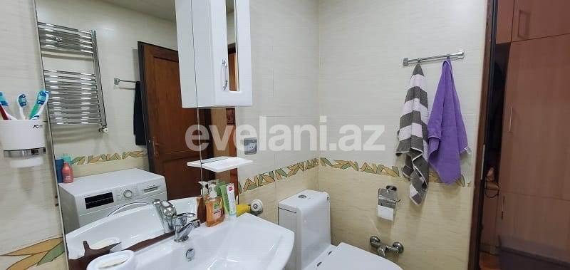 Satılır, yeni tikili, 2 otaqlı, 66 m², İnşaatçılar m.