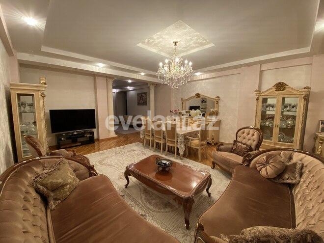 Satılır, yeni tikili, 3 otaqlı, 155 m², 8-ci mikrorayon q.