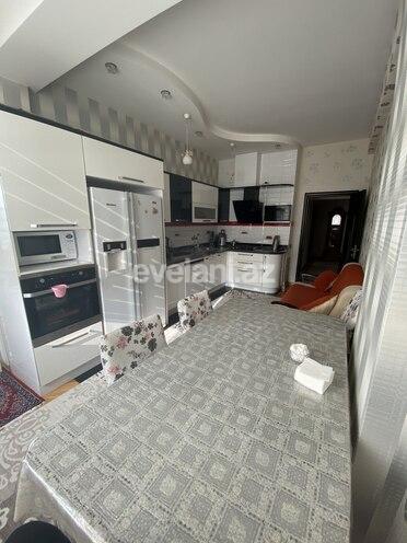 Satılır, yeni tikili, 3 otaqlı, 155 m², 8-ci mikrorayon q.