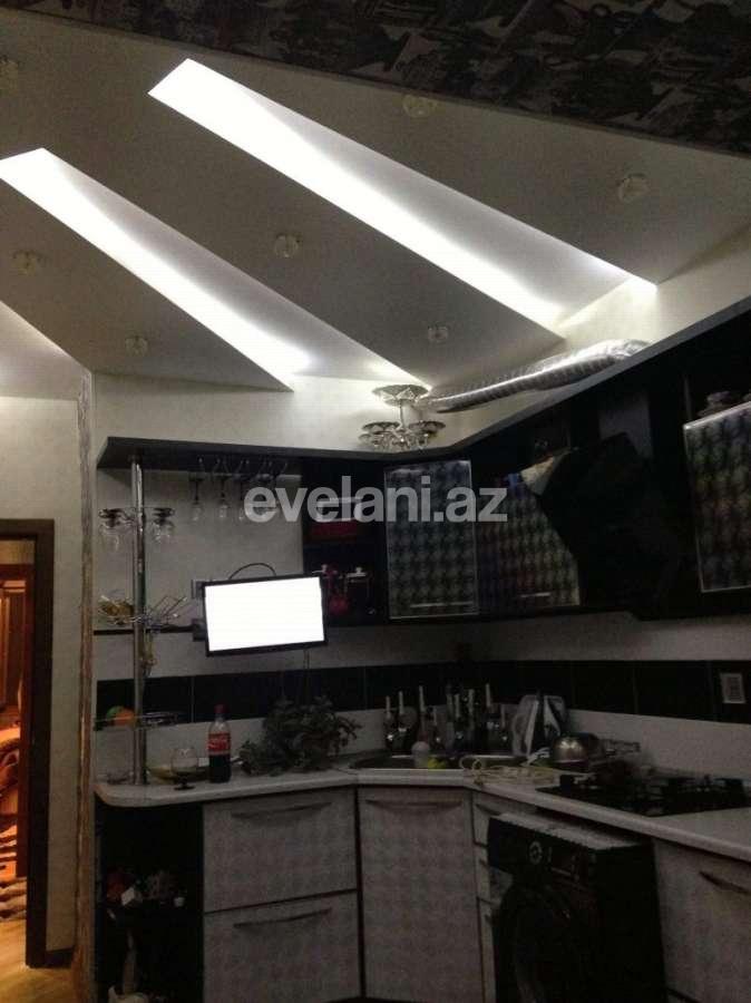 Sale, old building, 4 room, 85 m², 9-th microdistrict d.