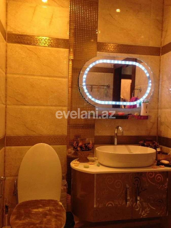 Sale, old building, 4 room, 85 m², 9-th microdistrict d.