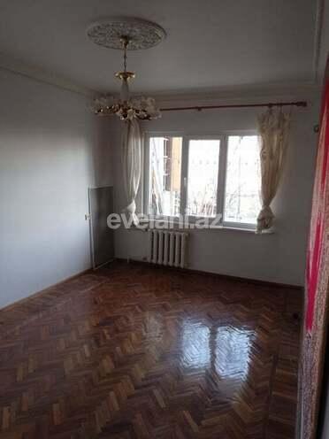 Satılır, köhnə tikili, 3 otaqlı, 120 m², 9-cu mikrorayon q.