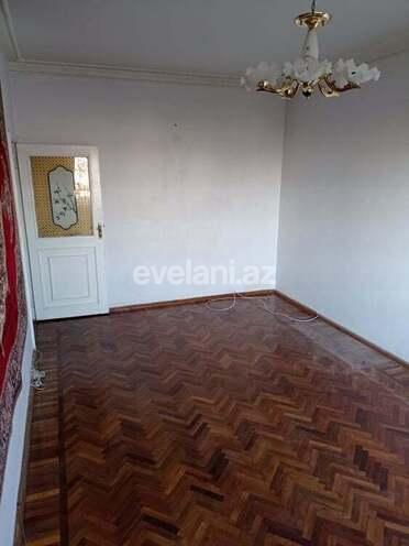 Satılır, köhnə tikili, 3 otaqlı, 120 m², 9-cu mikrorayon q.