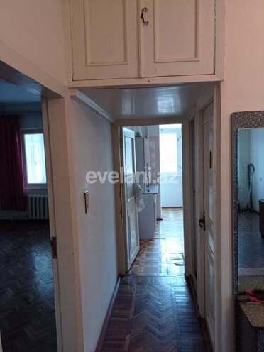 Satılır, köhnə tikili, 3 otaqlı, 120 m², 9-cu mikrorayon q.