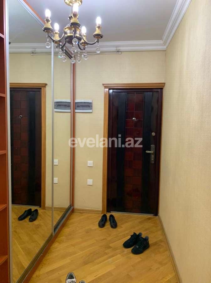 Satılır, köhnə tikili, 3 otaqlı, 80 m², 8-ci mikrorayon q.