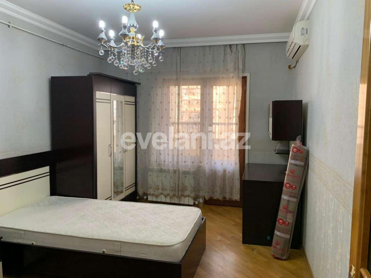 Satılır, köhnə tikili, 3 otaqlı, 80 m², 8-ci mikrorayon q.