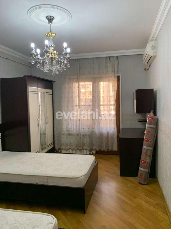 Satılır, köhnə tikili, 3 otaqlı, 80 m², 8-ci mikrorayon q.