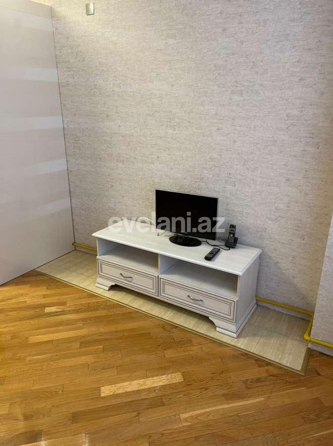 Kirayə verilir, yeni tikili, 3 otaqlı, 130 m², Şah İsmayıl Xətai m.